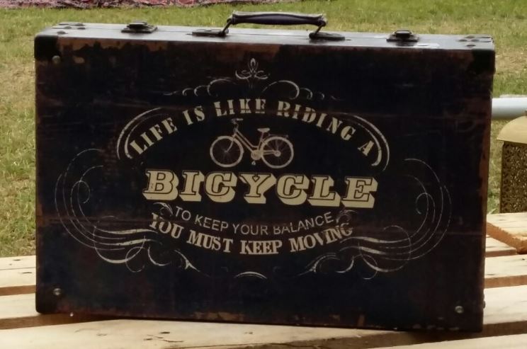lifeislikecycling_w.jpg