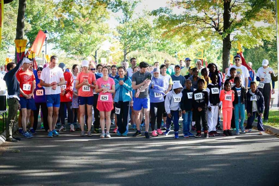 Sri Chinmoy Heart-Garden 2-Mile Run Tuesday October 10, 2015