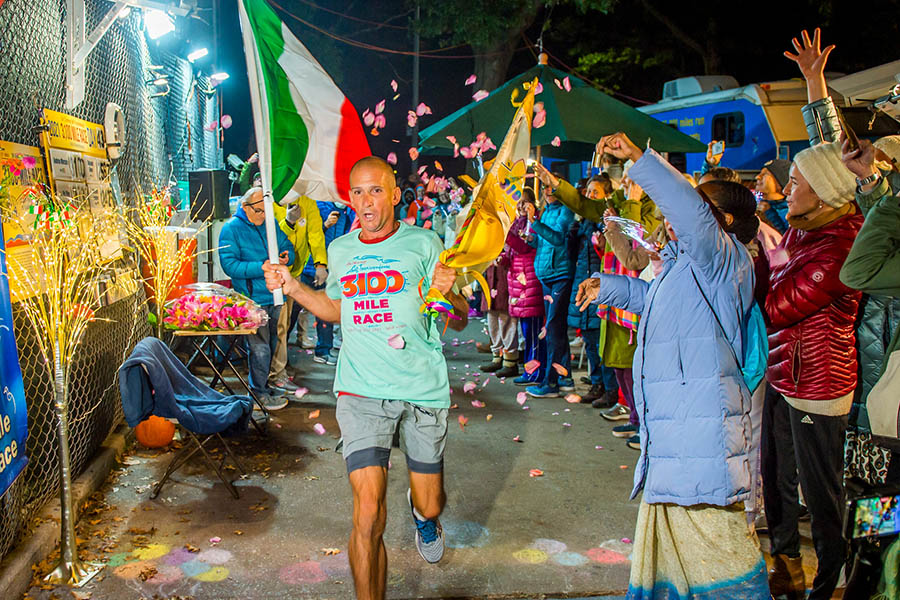 Andrea Marcato wins The 3100 Mile Race