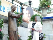 Statue of Sri Chinmoy Unveiled at London Olympics